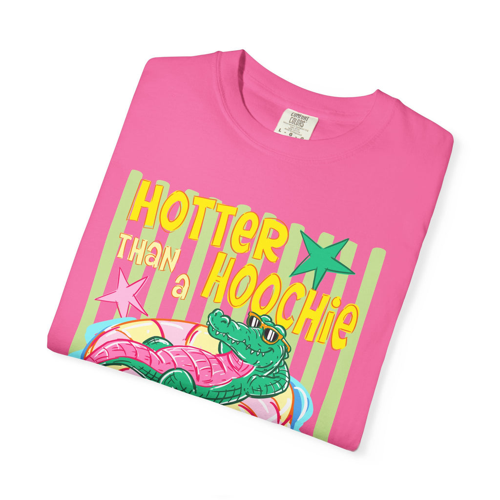 "Hotter Than A Hoochie Coochie" Retro Alligator Graphic Tee