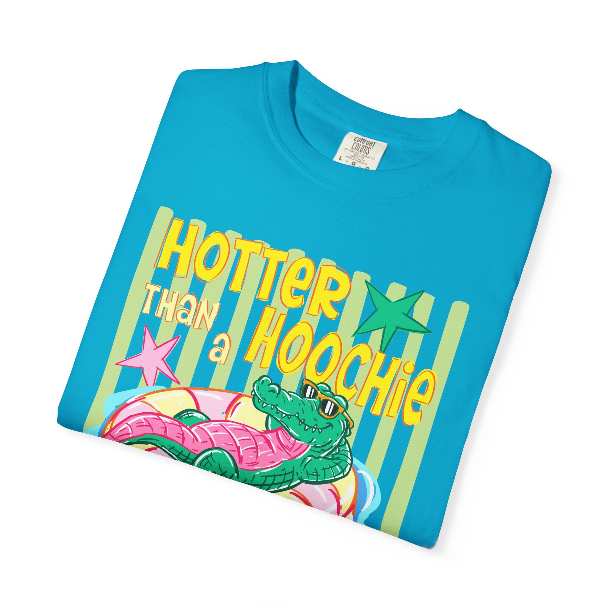 "Hotter Than A Hoochie Coochie" Retro Alligator Graphic Tee