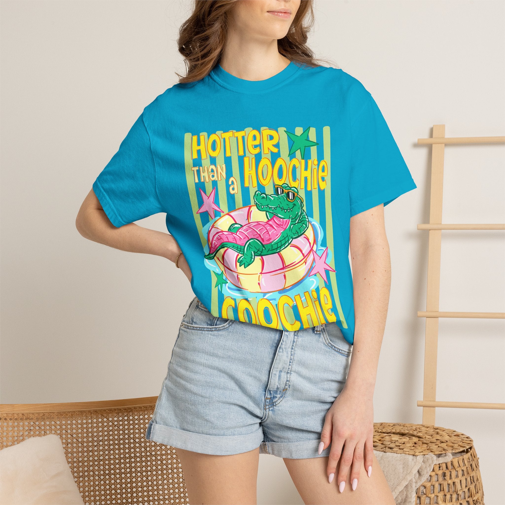 "Hotter Than A Hoochie Coochie" Retro Alligator Graphic Tee